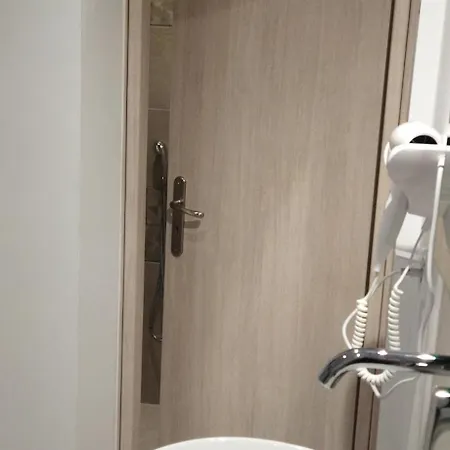 Economy In Center- Basement Level Apartment Fira (Santorini)